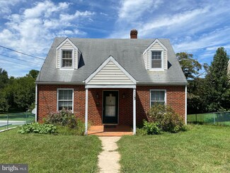 1103 E Main St, Luray, VA 22835