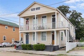 541 4th St Unit 1/2, Gretna, LA 70053