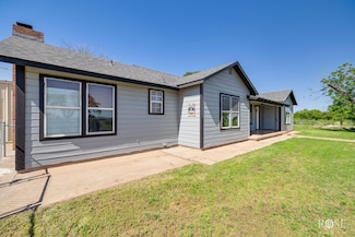 9906 Fuchs Rd, Miles, TX 76861