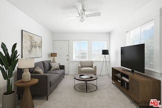 3962 1/4 S Hobart Blvd, Los Angeles, CA 90062