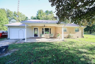 135 Bloch St, Crane, IN 47522