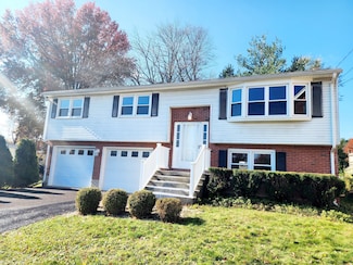 19 Albert Ave, Wethersfield, CT 06109