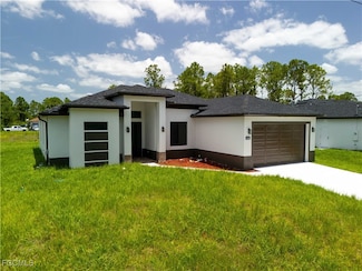 2814 39th St W, Lehigh Acres, FL 33971