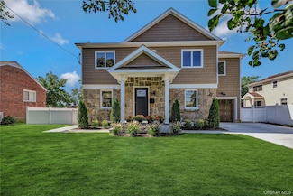 45 Brunswick Ave, Williston Park, NY 11596