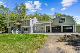 138 Flood Rd, Marlborough, CT 06447