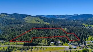 000 Sanderson Ln, Bovill, ID 83806