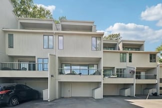 76 Mill Pond, North Andover, MA 01845