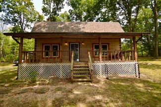 421 E County Line Rd, Underwood, IN 47177