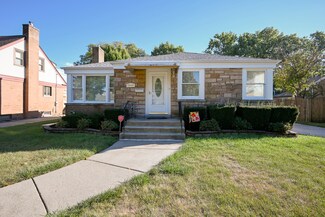 10461 Dorchester St, Westchester, IL 60154