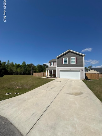 1140 Carteret Manor Dr, Jacksonville, NC 28546