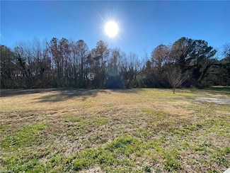 1027 Finney Cir, Virginia Beach, VA 23455