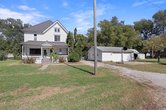 616 State St, Bellwood, NE 68624