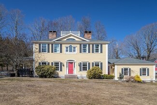 43 Jewett St, Pepperell, MA 01463