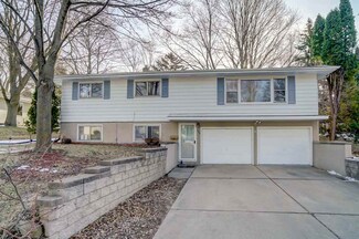 505 Acewood Blvd, Madison, WI 53714