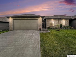 3751 Twin Creek Rd, Lincoln, NE 68516