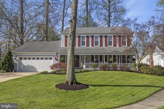 5556 Queen Victoria Ct, Burke, VA 22015