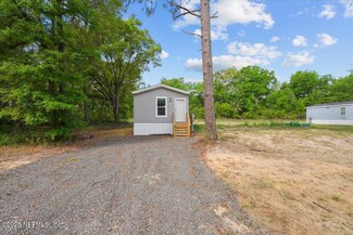121 Possum Walk Rd, Satsuma, FL 32189