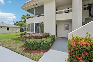 7304 W Cntry Club Dr N Unit 113, Sarasota, FL 34243
