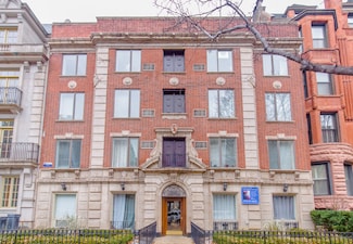 1504 N Dearborn Pkwy Unit 103, Chicago, IL 60610