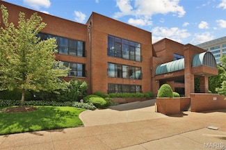 4554 Laclede Ave Unit 308, Saint Louis, MO 63108