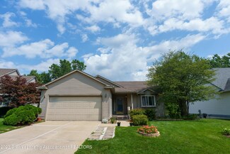 1303 Edgebrook Dr, Howell, MI 48843