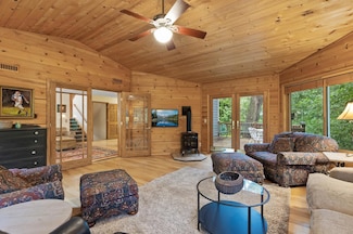 9155 W Staring Ln, Eden Prairie, MN 55347