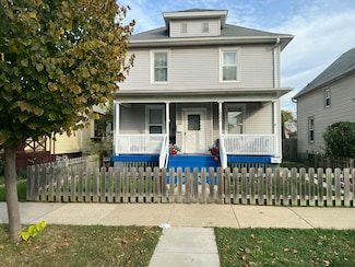 1531 Thurston Ave, Racine, WI 53405