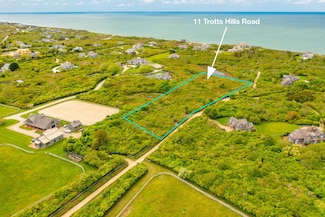 11 Trotts Hills Rd, Nantucket, MA 02554