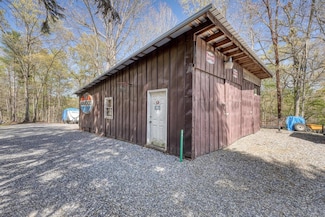 64 Guy Ln, Blairsville, GA 30512