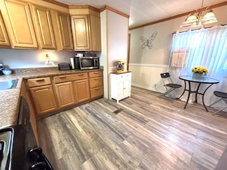 31 Beatrice St, Danville, NH 03819