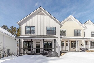 94 Hill St Unit 4, Stowe, VT 05672