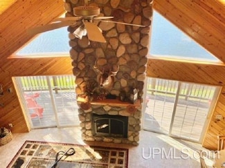 21330 Long Lake Rd, Ishpeming, MI 49849