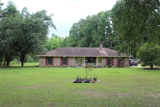425 Givens Mullins Rd, Monticello, MS 39654
