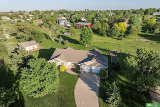 11845 S 202nd Cir, Gretna, NE 68028