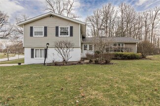 683 Briarcliff Dr, Aurora, OH 44202