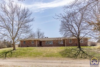 522 Walnut St, Cedar Point, KS 66843