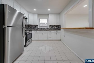 263 Palisade Ave Unit 2, Cliffside Park, NJ 07010