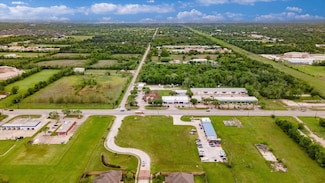 6731 W Broadway St, Brookside Vl, TX 77581