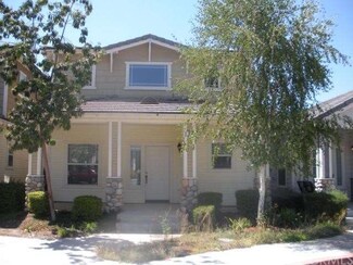 61 Orangewood Ct, Redlands, CA 92373
