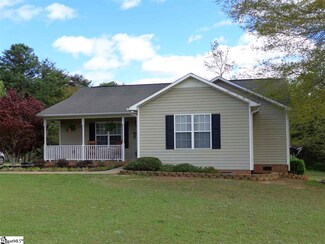 2031 Riddle Rd, Pauline, SC 29374