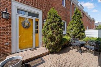 1634 N Larrabee St, Chicago, IL 60614