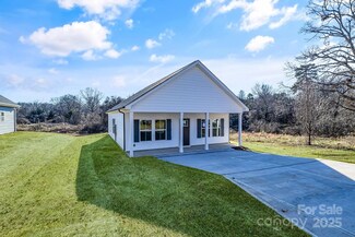 1715 Pope Ave, Gastonia, NC 28052