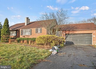1597 Janvier Rd, Williamstown, NJ 08094