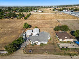 1634 Morning Dr, Bakersfield, CA 93306