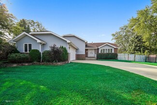 1032 Merrill St, Hammond, IN 46320