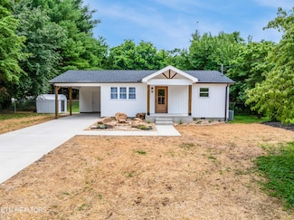 210 Elyria Dr, Knoxville, TN 37912