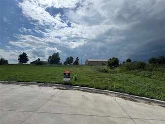 436 15th Ave SE, Altoona, IA 50009