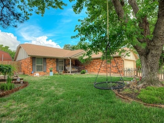 105 Pawnee Place, Yukon, OK 73099