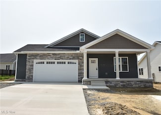 1486 Lake Front Blvd, North Lima, OH 44452