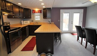 1674 Saint James Ct, Columbus, OH 43220